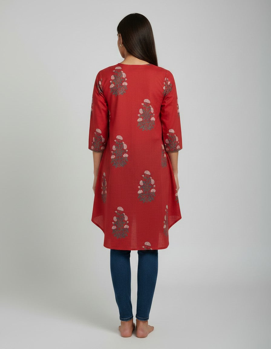 Women's kurtha